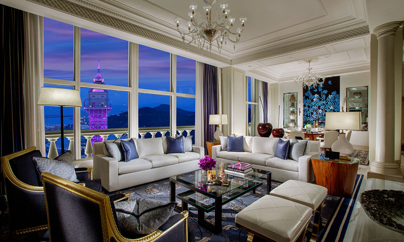 ベルサイユスイート